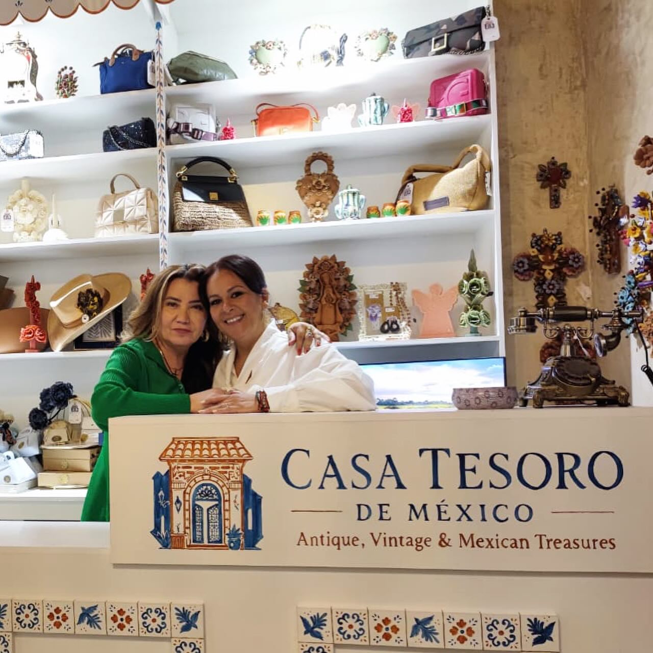 The people behind Casa Tesoro de Mexico